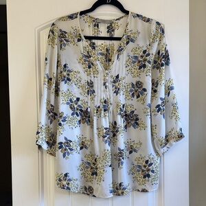 Floral V-Neck Button-Front Women’s Blouse in White and Blue